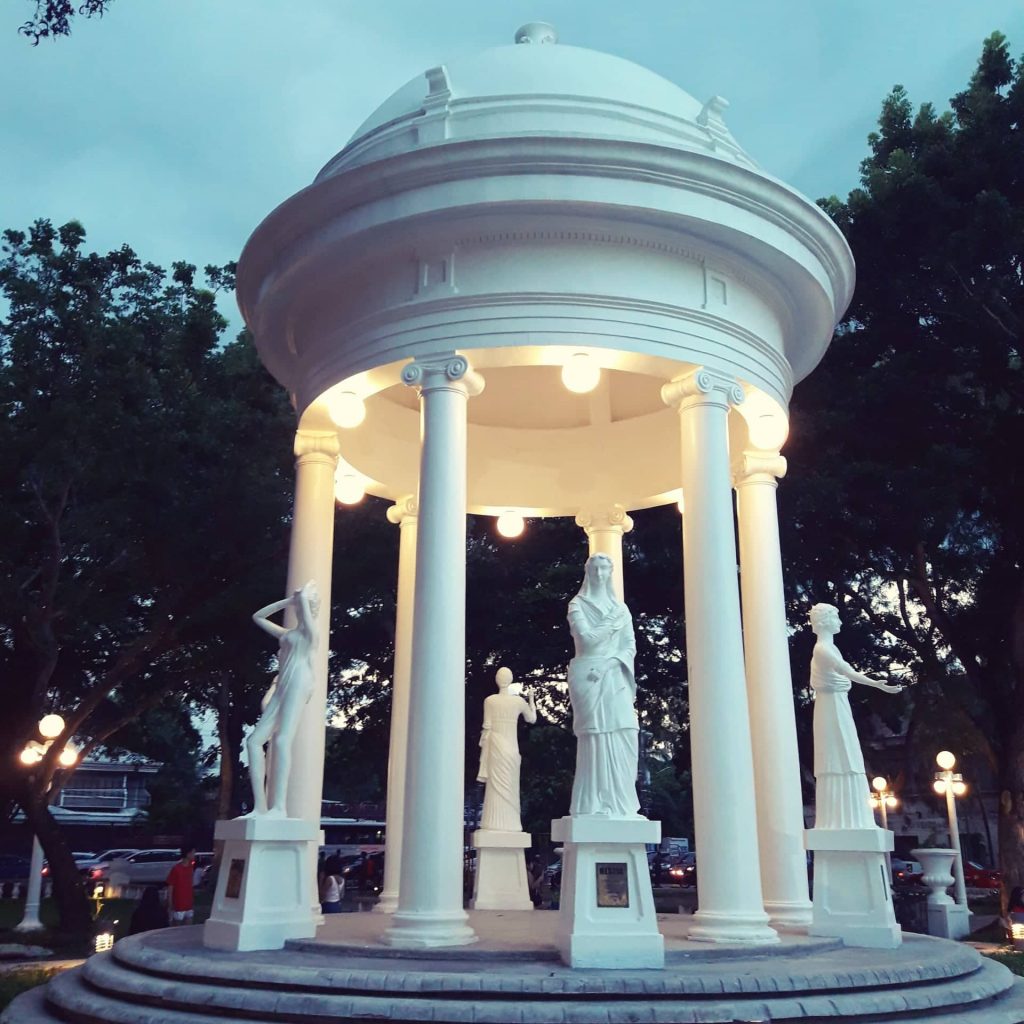 plaza molo restored