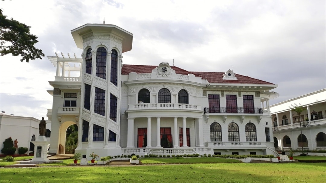 Iloilo City Cultural Heritage: Lizares Mansion - Iloilo Blogger