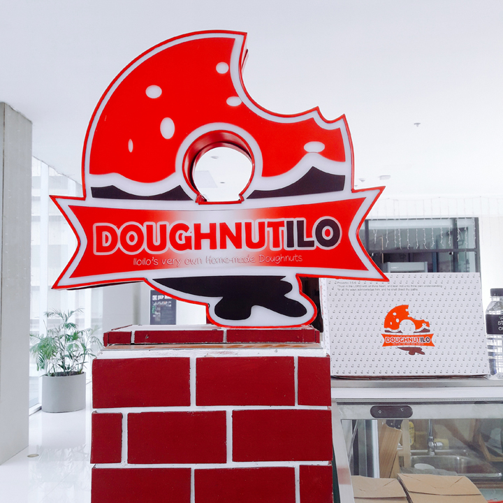 doughnutilo signage