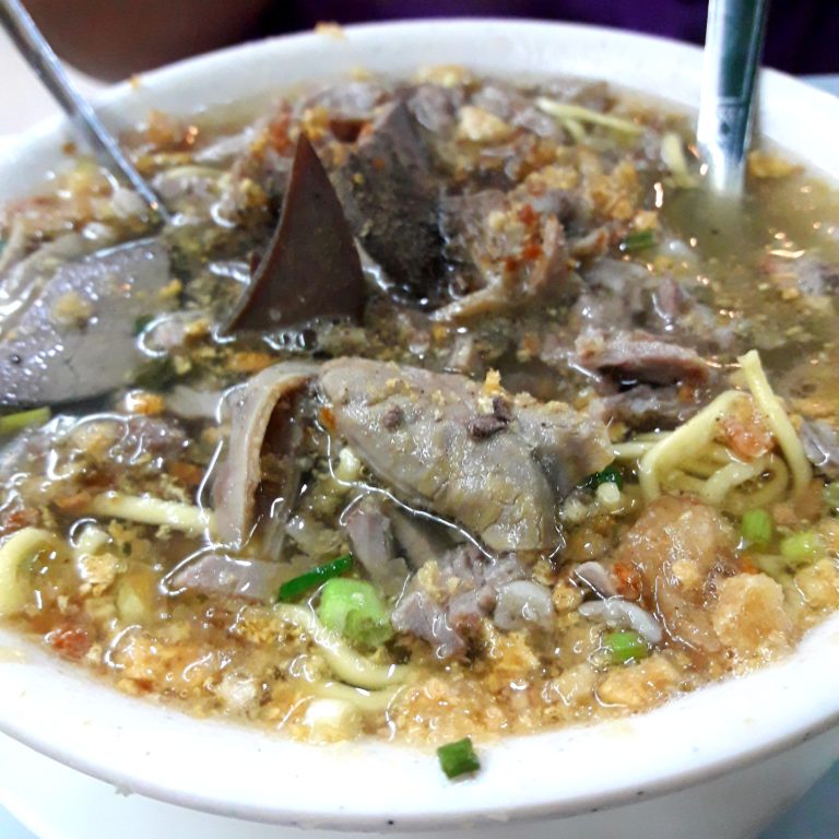 Ted's Oldtimer Lapaz Batchoy: Flavor in Every Spoon of Its Soup ...