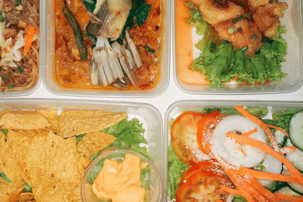 Get All These 10 Various Food Boxes for Only P399