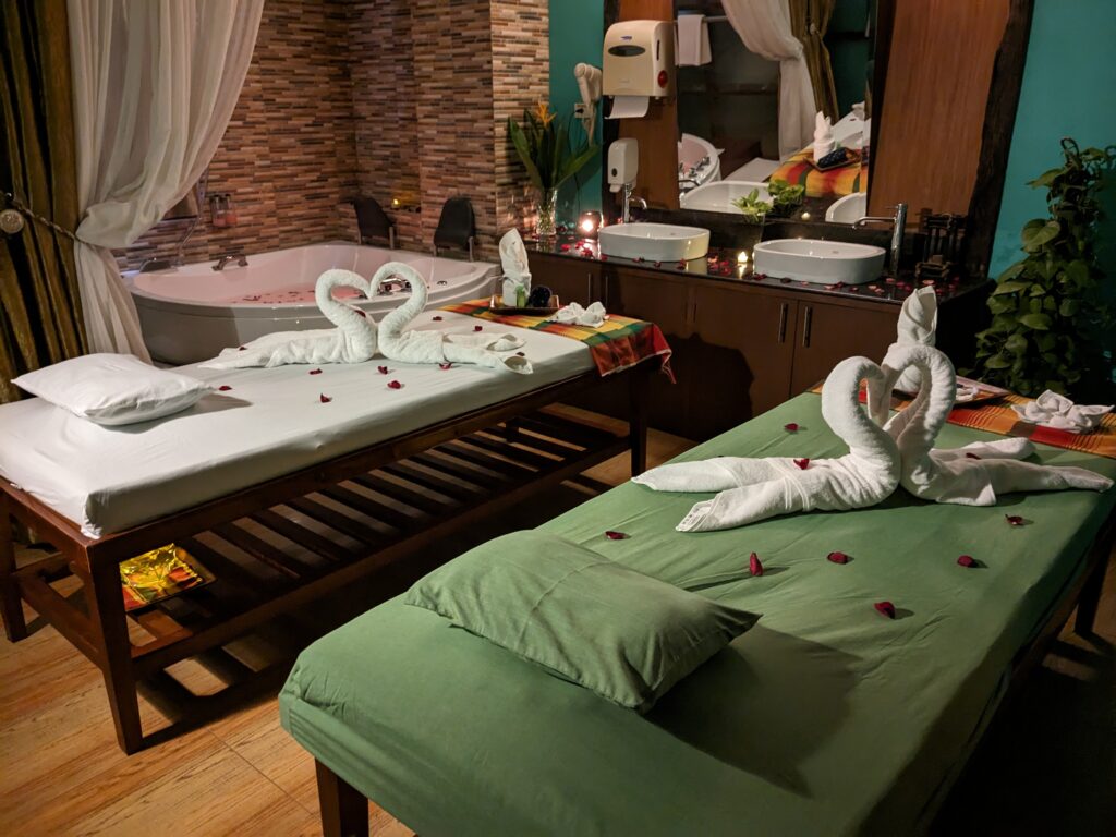 skinetics couple room spa