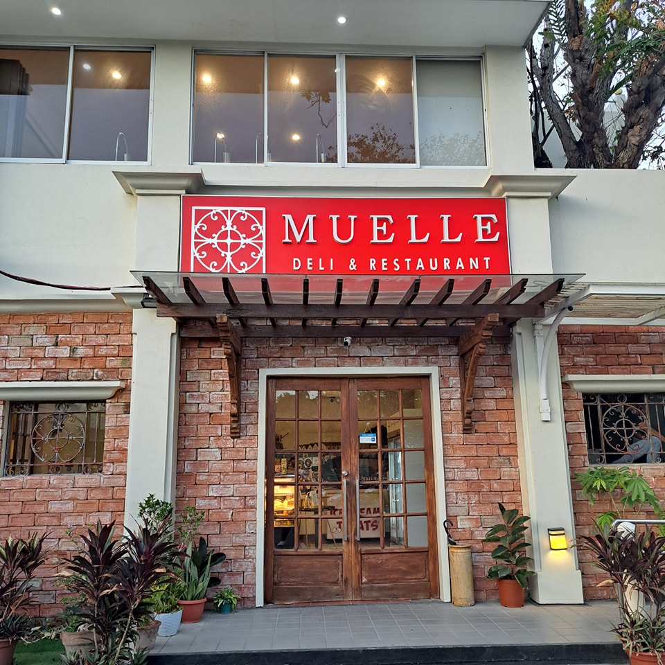 Muelle Deli and Restaurant